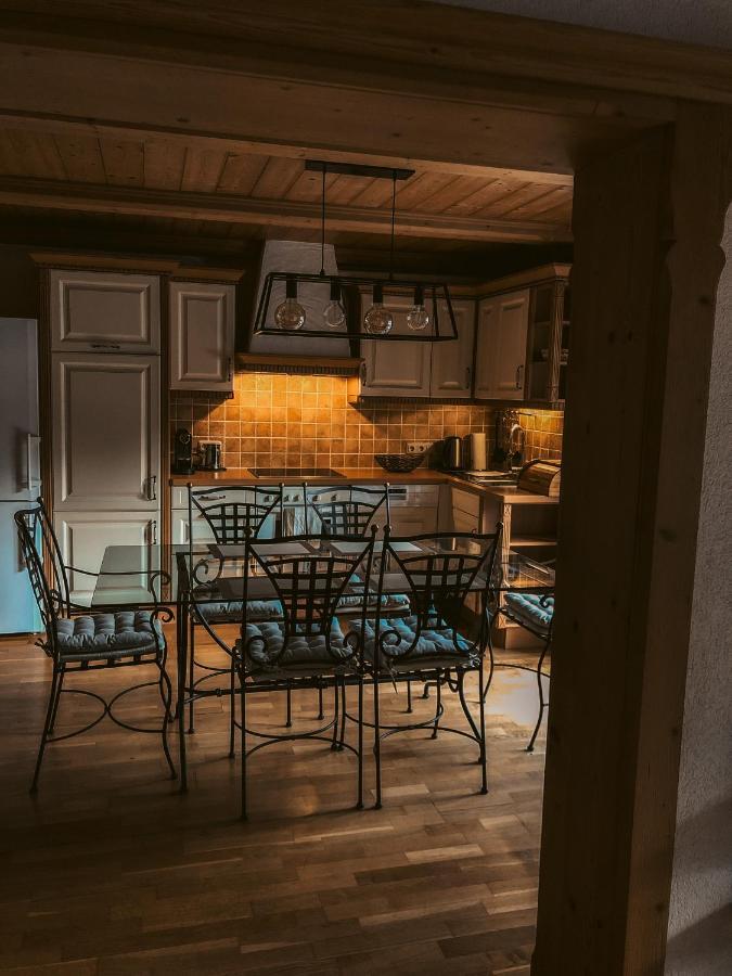 Kuhlinarik Apartment Prama Bagian luar foto